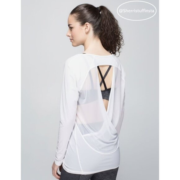 EXCELLENT Lululemon If You're Lucky Long Sleeve Tee T-Shirt Top White 8/10 M - Picture 1 of 8